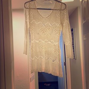 White lace long sleeved beach cover up